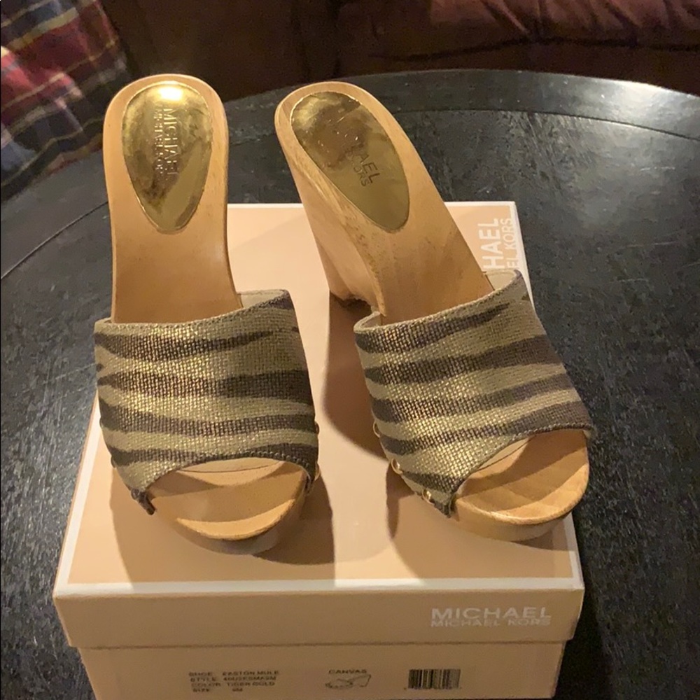 SOLD Michael Kors Easton Mule Tiger gold - Picture 1 of 4